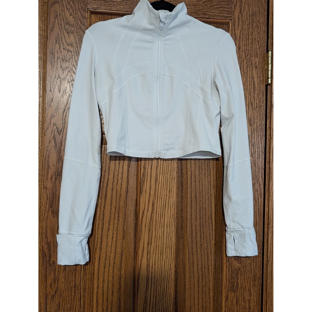 Lululemon Athletica Light Gray Cropped Sweatshirt